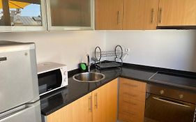 Apartamento Com Patio Na Rua Principal Da Cidade